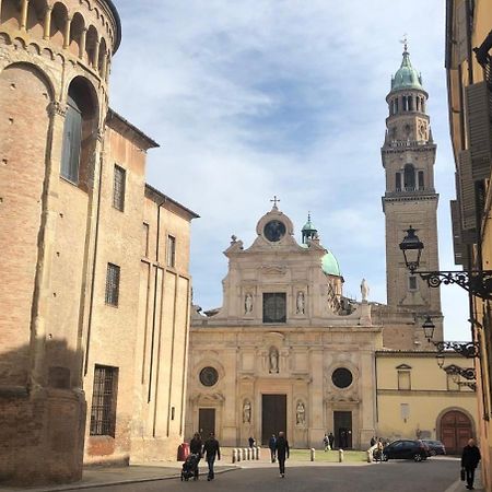 Luxury 1 Al Duomo Di Parma Appartement Buitenkant foto